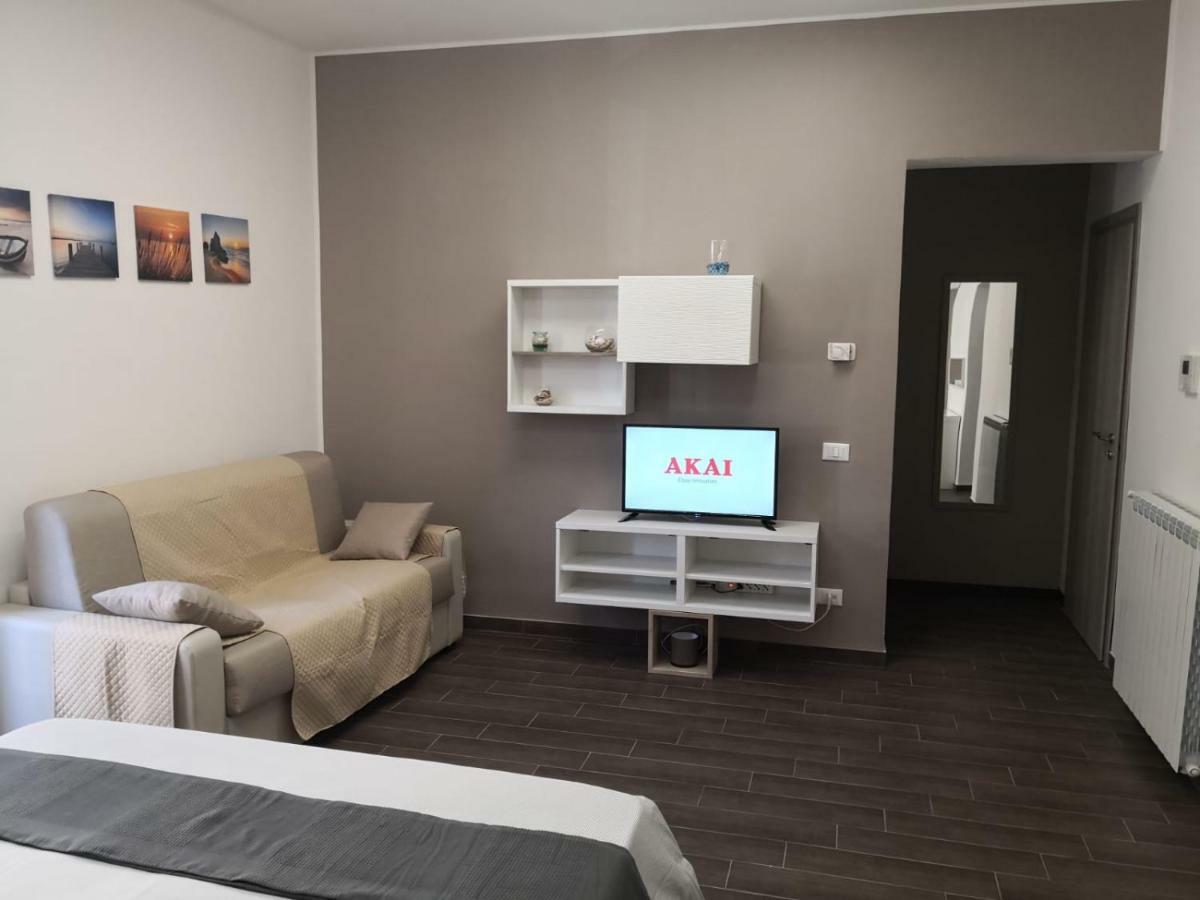 Canale Rooms E Apartments Casteldaccia Bagian luar foto